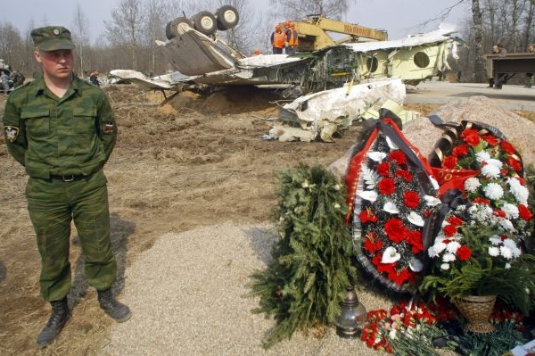Pilot prý před nehodou s cestujícími nemluvil. 