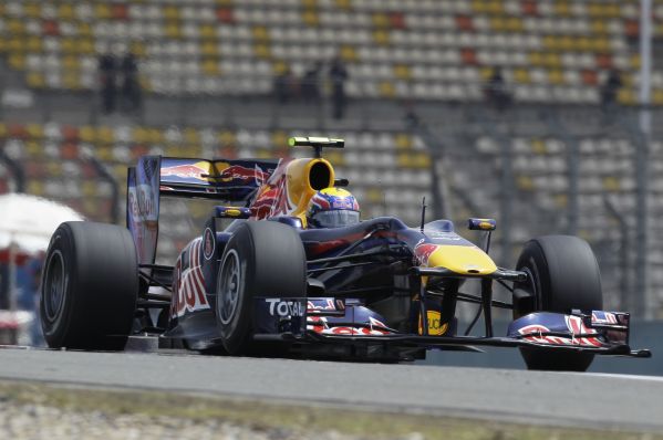 Redbully ovládly startovní pole. Na obrázku druhý Mark Webber.