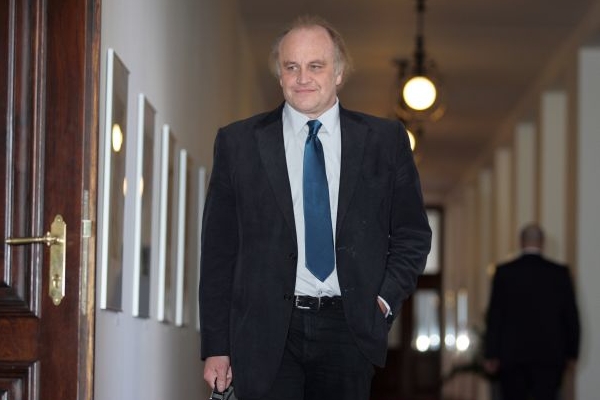 Michael Kocáb se stane zmocněncem pro oblast lidských práv. Michael Kocáb se stane zmocněncem pro oblast lidských práv.
