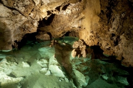Bozkovské dolomitové jeskyně - Jezerní dóm.
