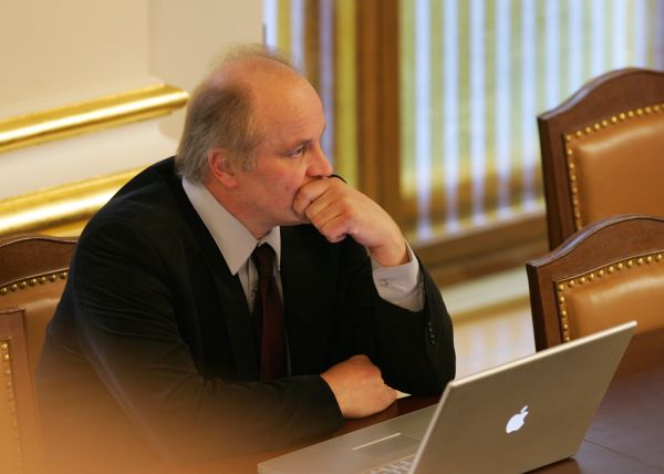 Michael Kocáb prý porušil autorská práva. Michael Kocáb prý porušil autorská práva.