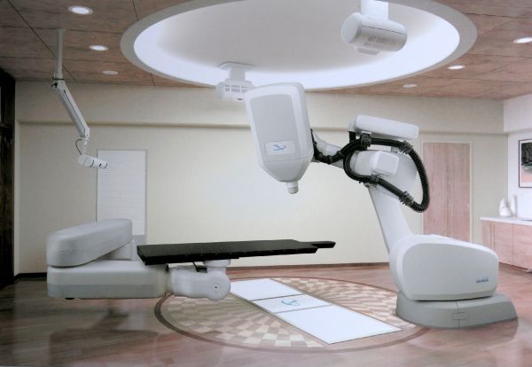Ostravský CyberKnife je jediný v České republice. Ostravský CyberKnife je jediný v České republice.
