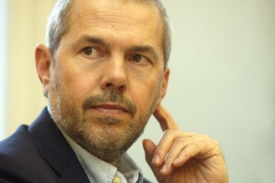 V&yacute;běr divů bude moderovat Marek Eben.