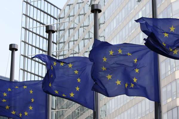 EU se loni rekordně zadlužila. EU se loni rekordně zadlužila.