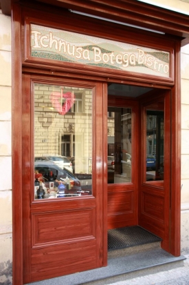 Ichnusa je nenápadné bistro v Plaské ulici. Byla by chyba jej minout.