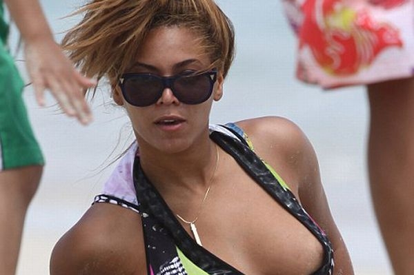 Zpěvačka Beyoncé na dovolené na Havaji.