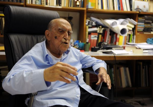 Oscar Niemeyer dal tvář Riu de Janeiru. 
