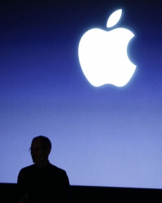 Apple, výrobce MacBooku, iPhonu a iPadu, skončil třetí.