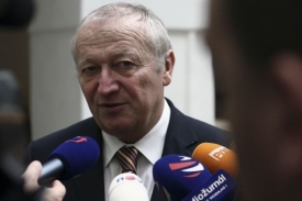 Eduard Janota je připraven na podněty a otázky reagovat.