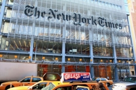 Newyorské Timesy si Obama údajně oblíbil víc než ostatní. Newyorské Timesy si Obama údajně oblíbil víc než ostatní.