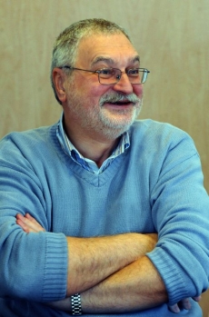 Pernesův návrh ústav přestěhovat Rada podpořila.