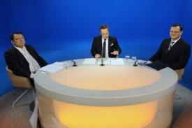 Státní dluh bude téměř totožný při vítězství ODS i ČSSD.