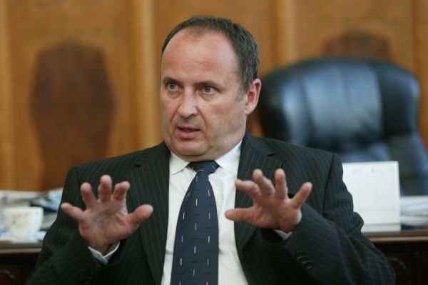 Vladimír Tošovský se stal nepopulárním Ropákem.