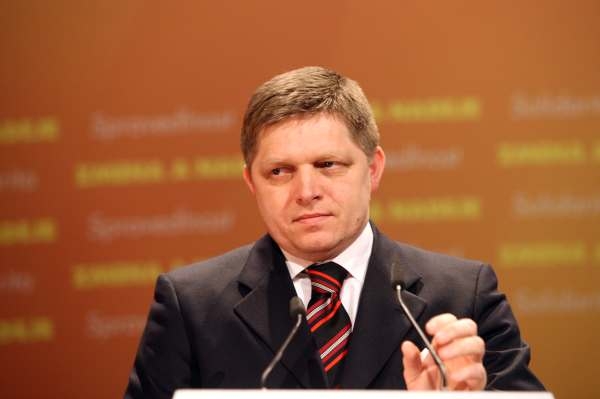 Slovenský premiér Robert Fico nevěří Řekům, že provedou škrty.