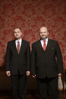 Bývalý a současný ministr vnitra, Ivan Langer a Martin Pecina.