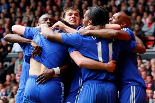 Fotbalisté Chelsea po brance Franka Lamparda. Fotbalisté Chelsea po brance Franka Lamparda.