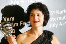 Herečka Martha Issová.