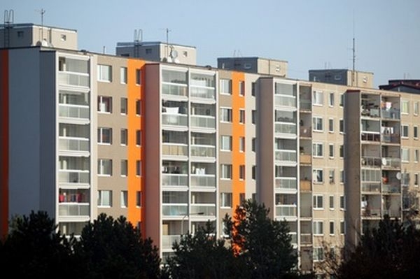 Ceny bytů stále padají, navzdory &quot;zaručeným&quot; prognózám.