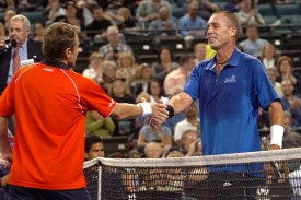 Ivan Lendl se s Matsem Wilanderem (vlevo) představí v Ostravě.