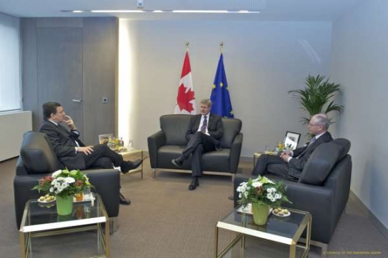 Summit EU-Kanada v Bruselu. S Čechy jen proklamovaná solidarita.