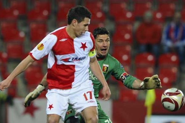 Obránce Marek Suchý ještě v dresu Slavie. Obránce Marek Suchý ještě v dresu Slavie.