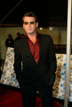 Pierce Brosnan v civilu.