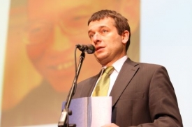 Studentský vůdce z období sametové revoluce Šimon Pánek.