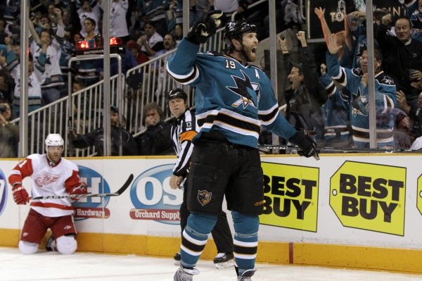U obou branek San Jose figuroval Joe Thornton.