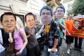 Svatba ČSSD a KSČM?
