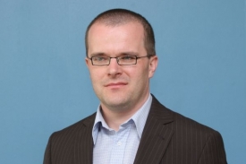 Josef Pazderka se podle Fridricha do Moskvy nevrátí. Josef Pazderka se podle Fridricha do Moskvy nevrátí.