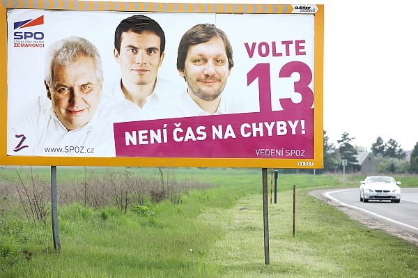 Miloš Zeman se podle Factum Invenia do sněmovny nedostane.