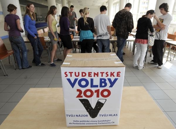 Na učilištích měla podporu i Dělnická strana sociální spravedlnosti.