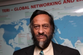 Předseda IPCC Rajendra Pachauri je obviňován ze střetu zájmů.