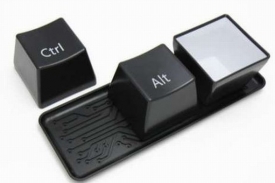 Set hrníčků digitálního věku.