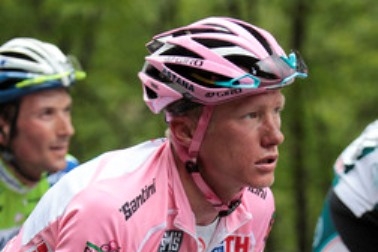Giru vládne Kazach Vinokurov. Giru vládne Kazach Vinokurov.