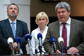 Levice podle průzkumů obsadí ve sněmovně 103 křesel.