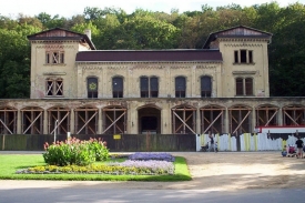 Šlechtova restaurace na opravu čeká již léta.