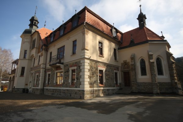 V rekonstruovaném Augustiniánském domě v Luhačovicích sídlí hotel.