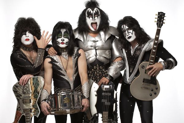 Kiss - tak jak je všichni znají.