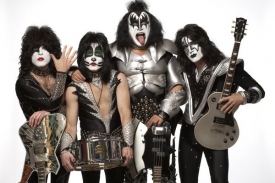 Kiss - tak jak je všichni znají.