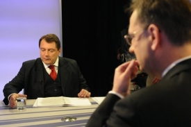 Paroubek zopakoval, že ČSSD chce zrušit regulační poplatky.