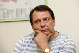 kdo bude novým premiérem? Paroubek, sázejí lidé nejčastěji.