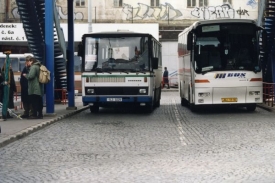 Kvůli výlukám nahradí vlaky v určitých úsecích autobusy