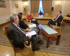 Lavrov, ministr zahraničí Ruska, při rozhovoru s novináři.