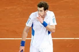 Andy Murray během prvního zápasu French Open proti Gasquetovi.