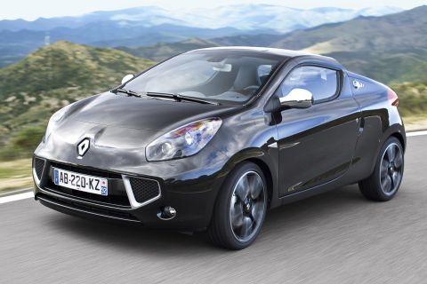 Renault Wind, to je roadster a kabriolet v jednom.