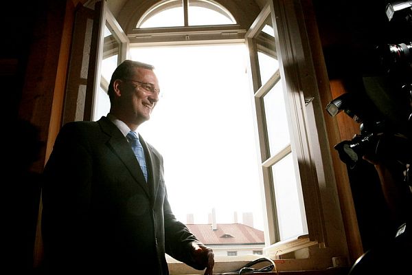 Petr Nečas nad výsledky voleb nejásá, těší ho ale vítězství pravice.