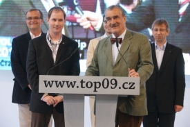 TOP 09 fakticky zahájila debatu o sestavování vlády.