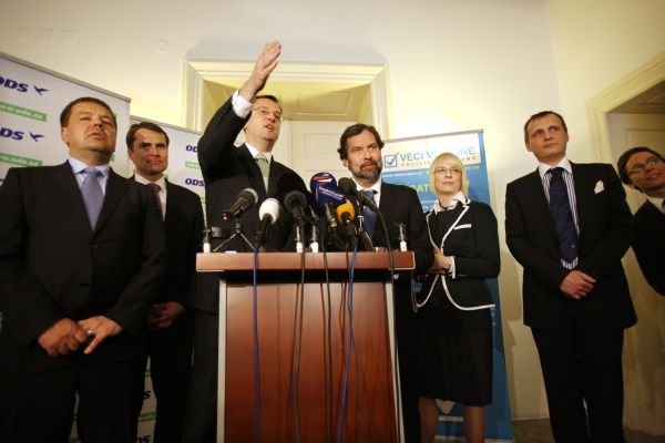 ODS a Věci veřejné jednaly o koaliční spolupráci.