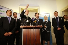 ODS a Věci veřejné jednaly o koaliční spolupráci.
